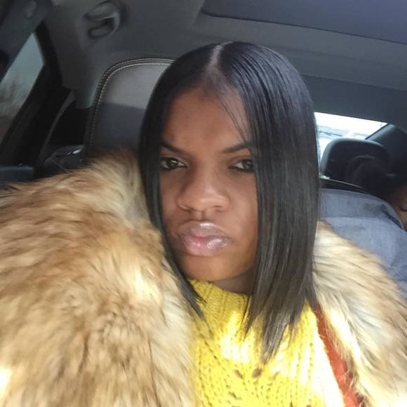 Meet your Posher, Kesia - Picture 1 of 1